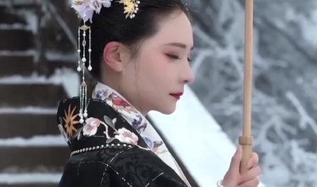 小姐姐峨眉,探寻峨眉山神秘魅力之旅